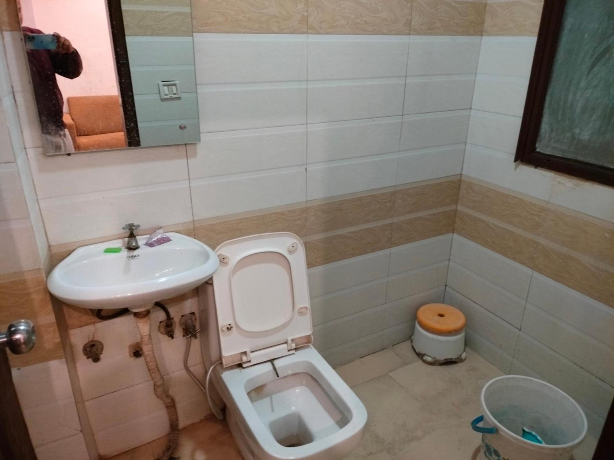 Hotel Geetanjali Inn New Delhi Bagian luar foto